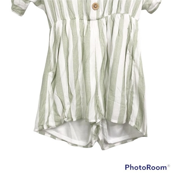Le Lis Light green and white striped Dolman sleeve drippy romper size S NWT - Picture 7 of 12